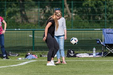 Bild 182 - wBJ Hamburger SV : SV Henstedt Ulzburg : Ergebnis: 4:2